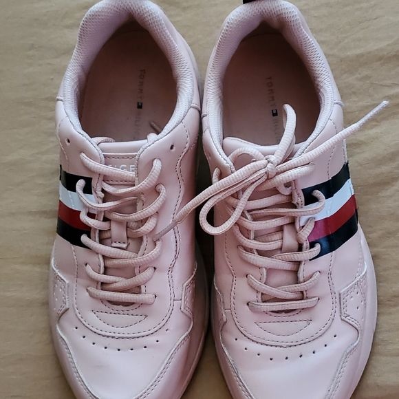 Tommy Hilfiger light pink shoes - Picture 3 of 5